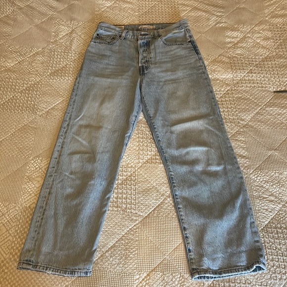 Levi’s Ribcage Straight Ankle- Premium - Picture 4 of 7